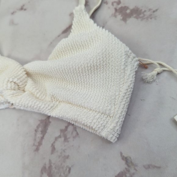 Good American Swim Top Women Crinkle Always Fits Twist Bikini Swimsuit - Picture 3 of 12